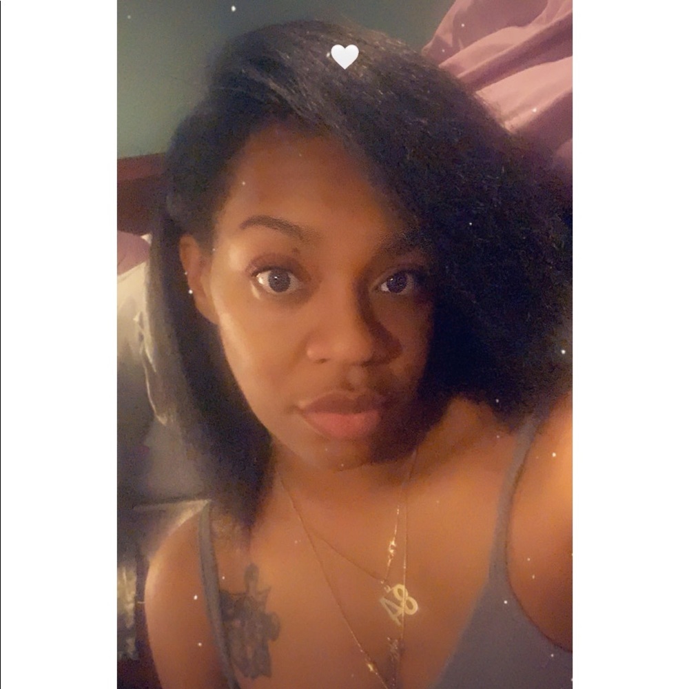 Meet your Posher, Ramona